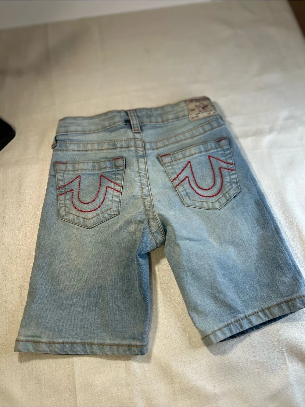 True Religion Ricky World Tour Denim Shorts Boys Size 8 Light Wash Logo